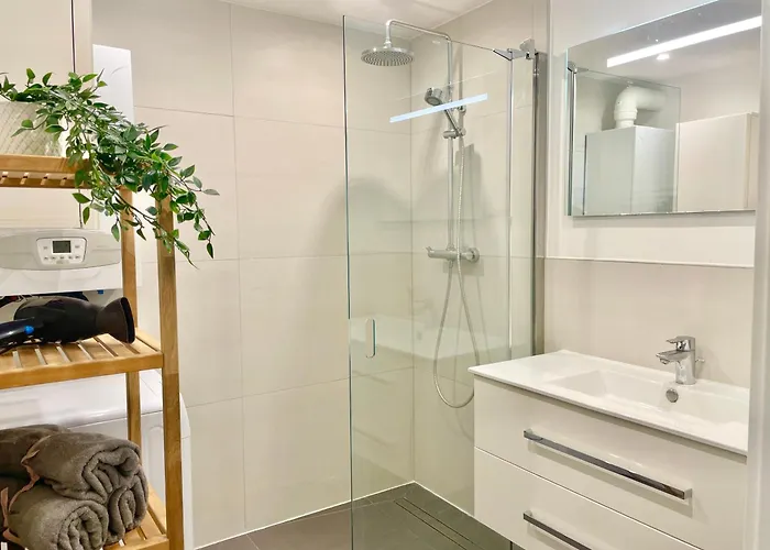 60 M2 Rooftop With Ac Apartmán